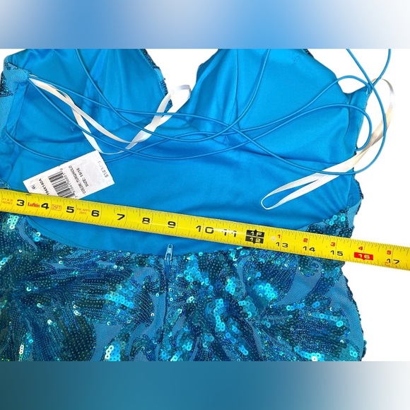 B Darlin Sequin Strappy Back Gown | Turquoise | Size 15/16 XL (Juniors) NWT - Picture 13 of 14